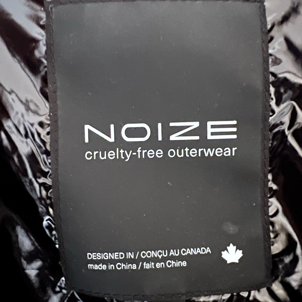 Noize “Coco” Cropped Glossy Puffer NEW - Picture 3 of 14